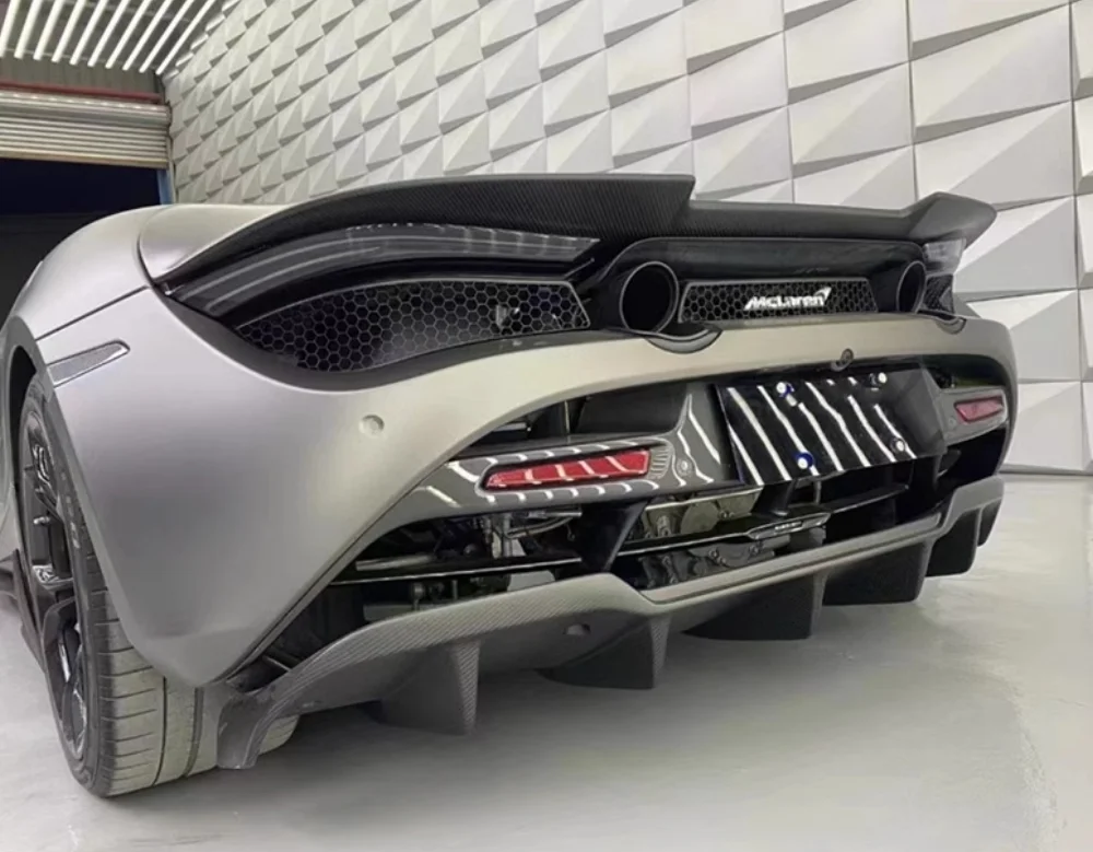 

Полностью комплект заднего диффузора из углеродного волокна в стиле RYFT для комплекта кузова McLaren 720S