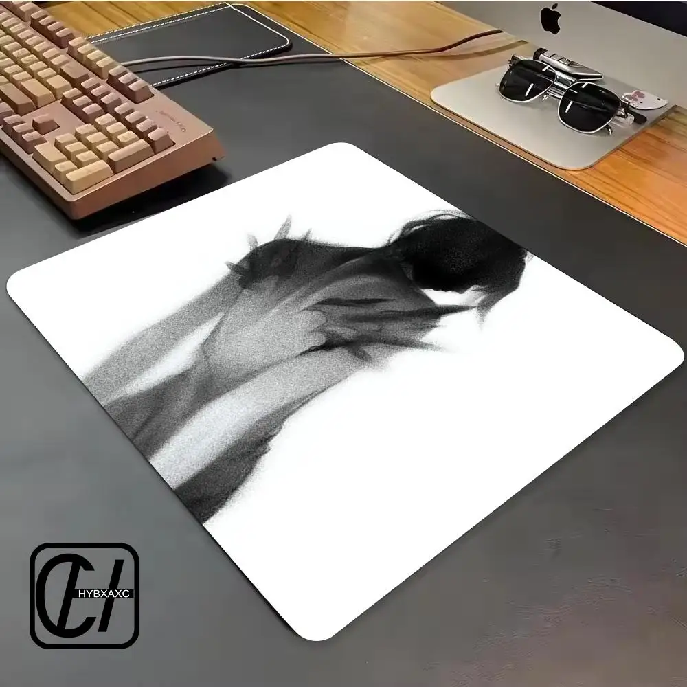 

Black And White Silhouette PortraitMouse Pad HYB XXC For Small Size Gaming Mouse Pad Gamer Company Keyboard Carpet Desk Mats
