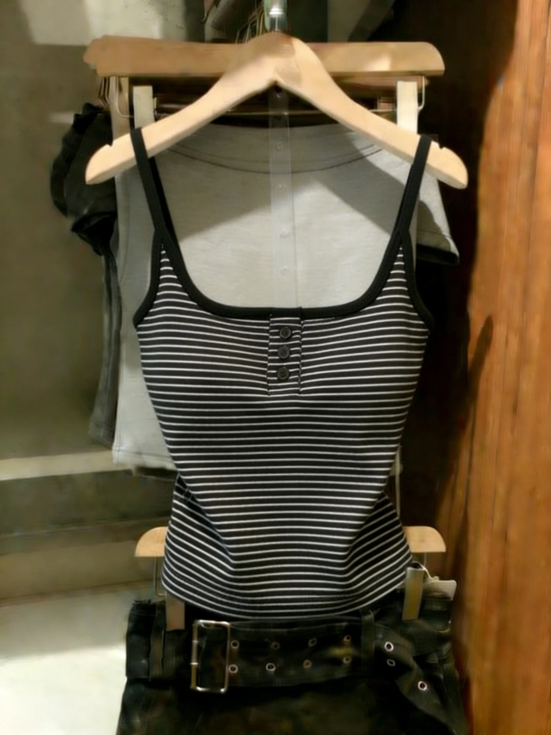 Retro Striped Halter Vest Women's Sexy Short Fit Summer New Style Outerwear Cotton Blend Moisture Wicking Button Closure