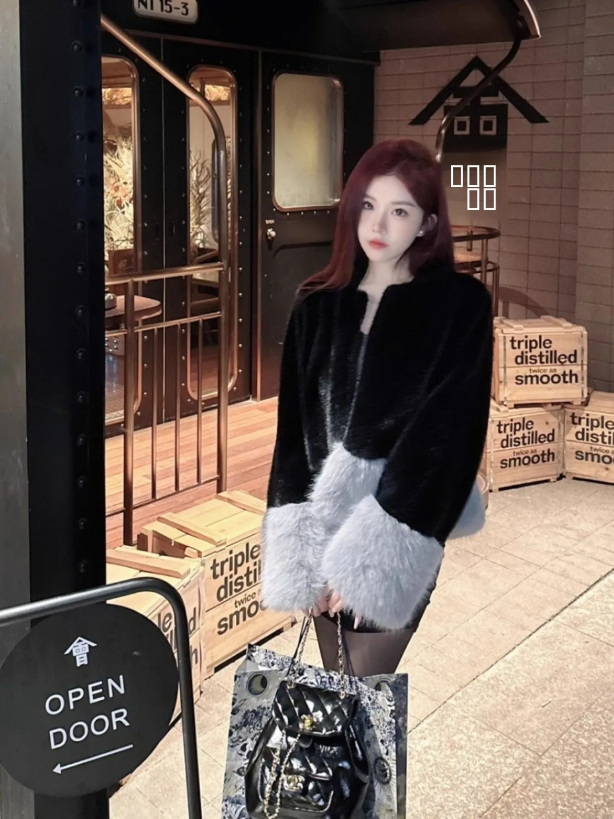 Ele Bla Pelzmantel Damenmode Koreanischer Stil Patchwork Langer Mantel Rundhals Reguläre Länge Knopfverschluss