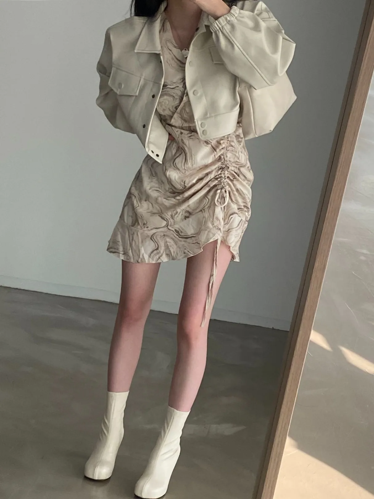 Retro Hong Kong Sle Chic Kragen Design Leder Jaet ort Damen Oberbekleidung Faionable Frühherbst Neu eingetroffen