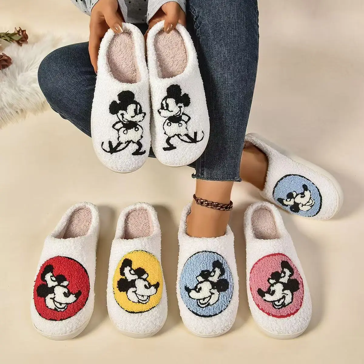 

Mickey Mouse grils man slipper drop shipping new autumn and winter plus size popular soft bottom warm cotton slipper for women