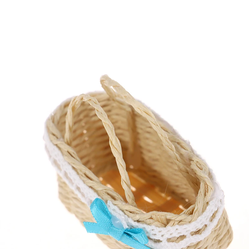 High Quality Mini Cute Dollhouse Rattan Frame Hand-woven Basket Cute Toys Dolls Miniature Decoration