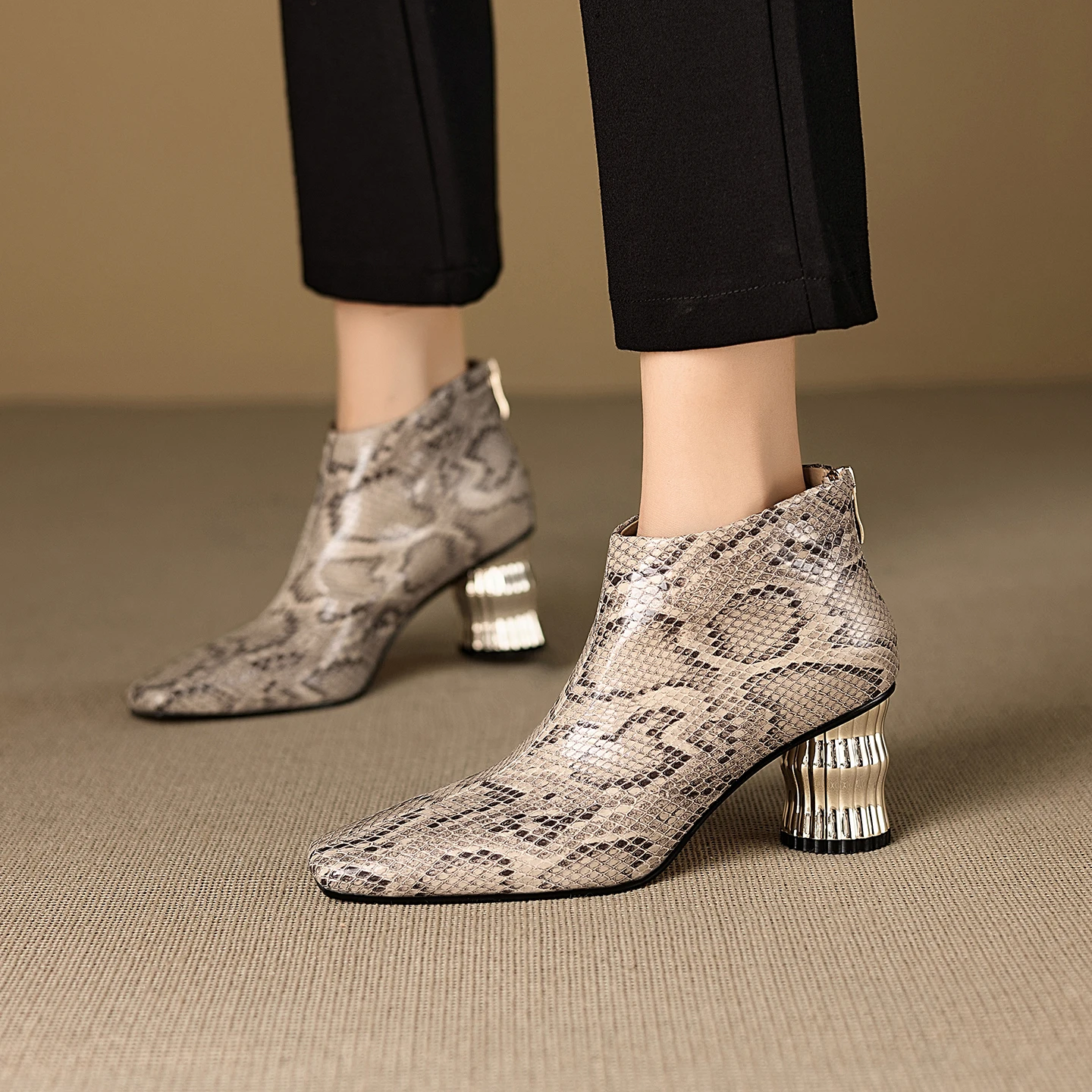 

Genuine Leather Snake Pattern Women Ankle Boots Short Boots for Pointed Toe Women pumps Stiletto Booties,Modern Boots,High Heels