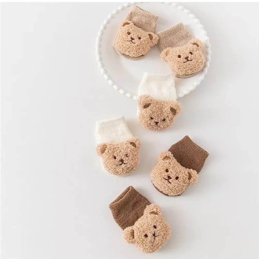 2PCS/Set New Cartoon Hat Socks Winter Knitted Cute Animal Pullover Hats Beanies Woolen Warm Newborn Short Socks Boy Girl