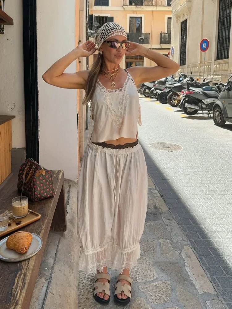

Elegant Lace Patchwork Sleeveless Pants Set 2025 New Lady Stylish Holiday Sleeveless Vest Suit Trendy Wide Leg Lounge Outfits