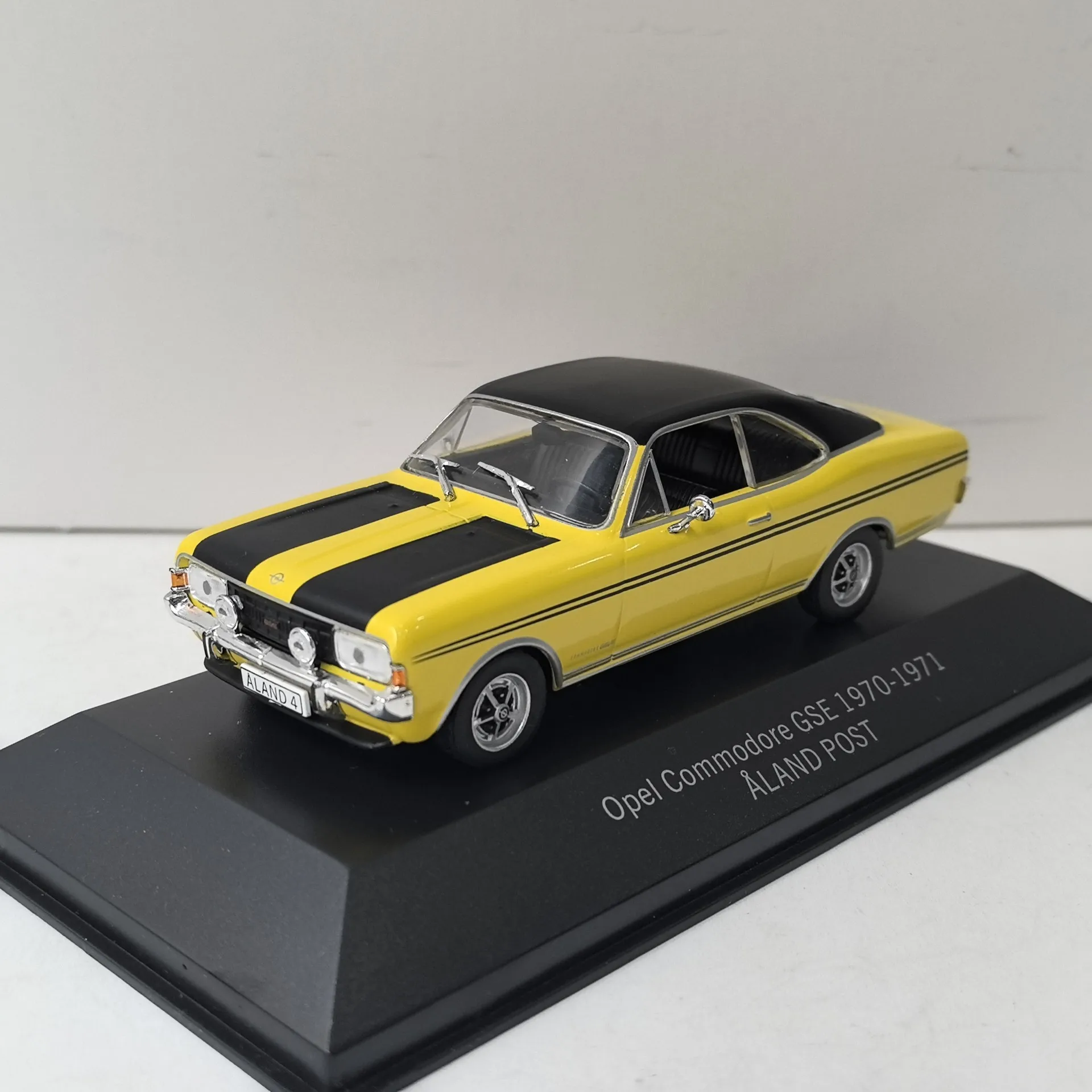 IXO Escala 1:43 OPEL GSE Veículo Liga Modelo de Carro Diecast Toy Coleção Lembrança Presentes