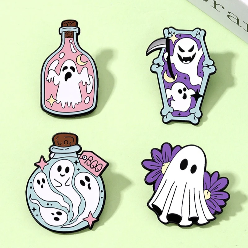 Halloween Badges Spooky Night Party Accessories White Ghost Alloy Brooch for Costume Decor Jacket Pin Halloween Party Gifts
