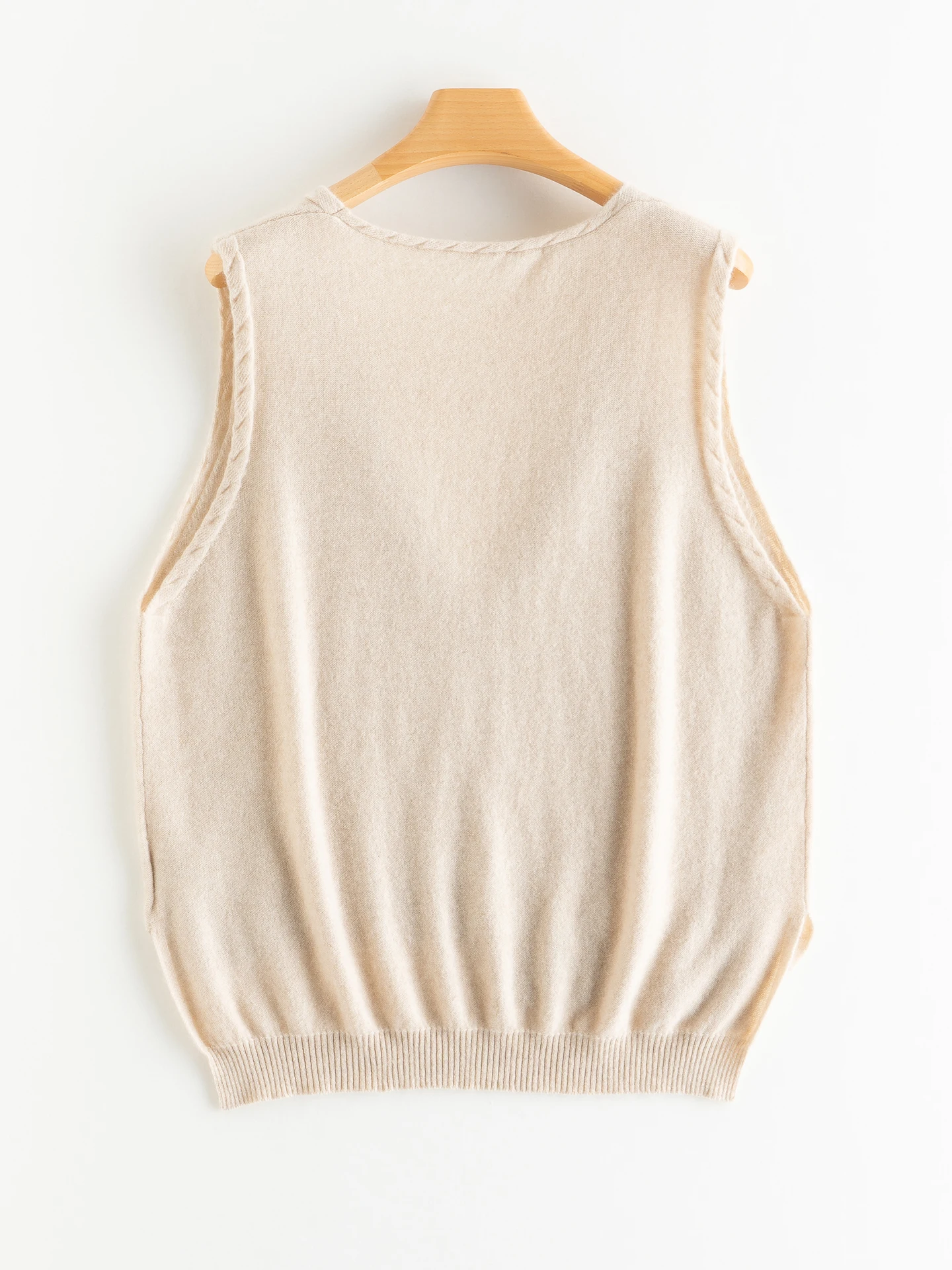 

Korean Sle Deep V-Ne 00 Camere Knitted Vest Women's Layering Model Overhead Svel Vest Outerwear