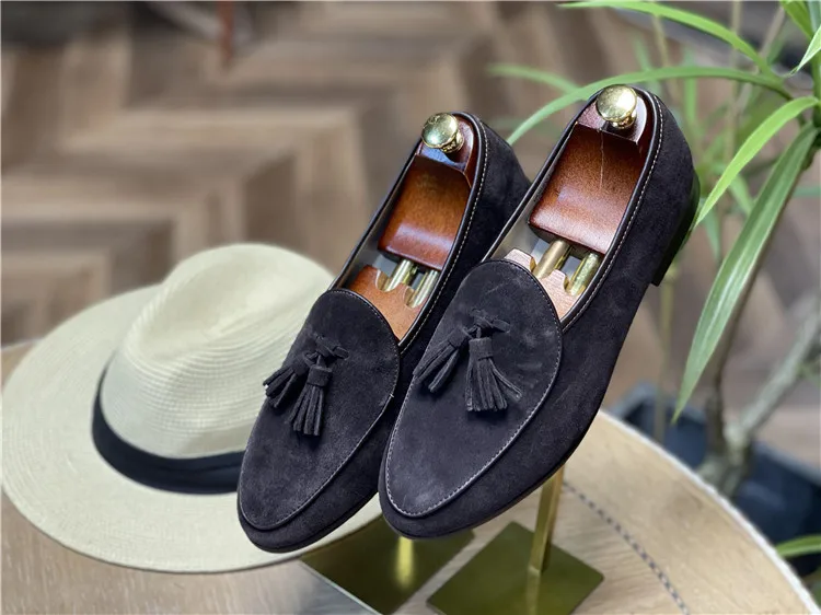 2024 Tassel Design Men Round Toe Suede Leather Flat Shoes Comfortable Genuine Leather Slip On Man Footwear Vintage Boy Shoes