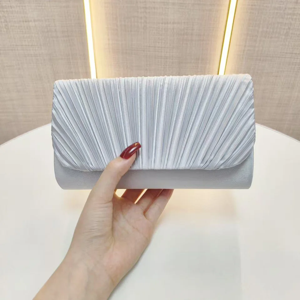 

Women's Pleated Satin Clutch Purses Luxury Sweet Sparking Chain Evening Bag Party Wedding Banquet Dress Bag Elegant Shoulder Bag