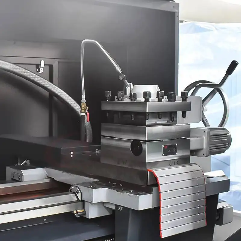 공장 가격 Ck6150 2000 CNC 선반 단일 스핀들 중형 평상형 자동 수동 등급 Fanuc Siemens GSK 제어 모터