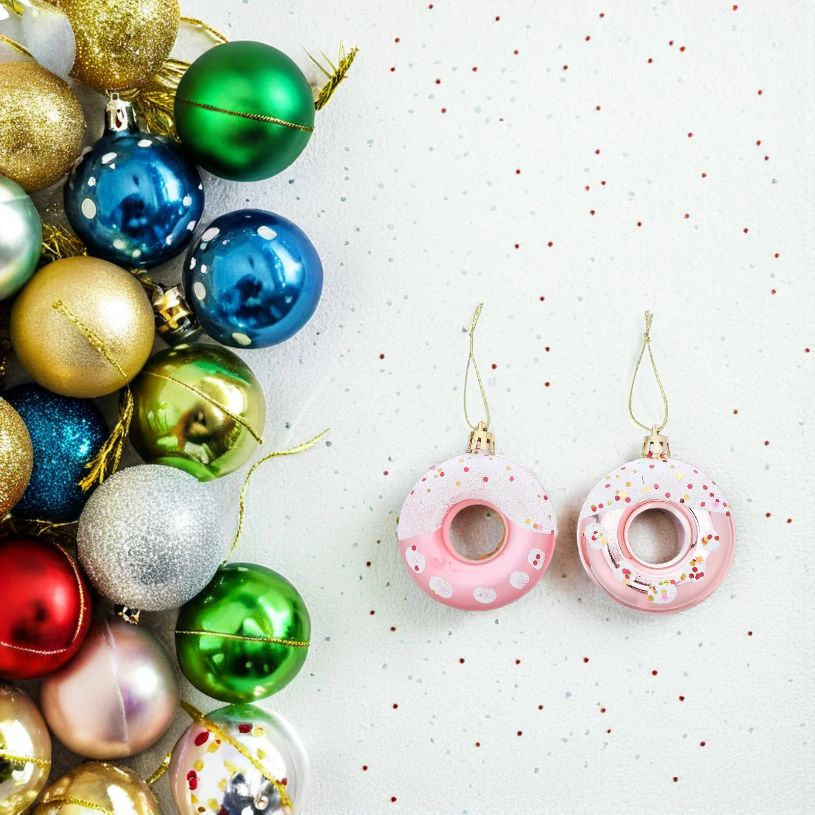 

4Pcs Donut Candy Christmas Tree Ornaments Set Pink Donut Pendant Hanging Holiday Party Decorations Xmas New Year Birthday