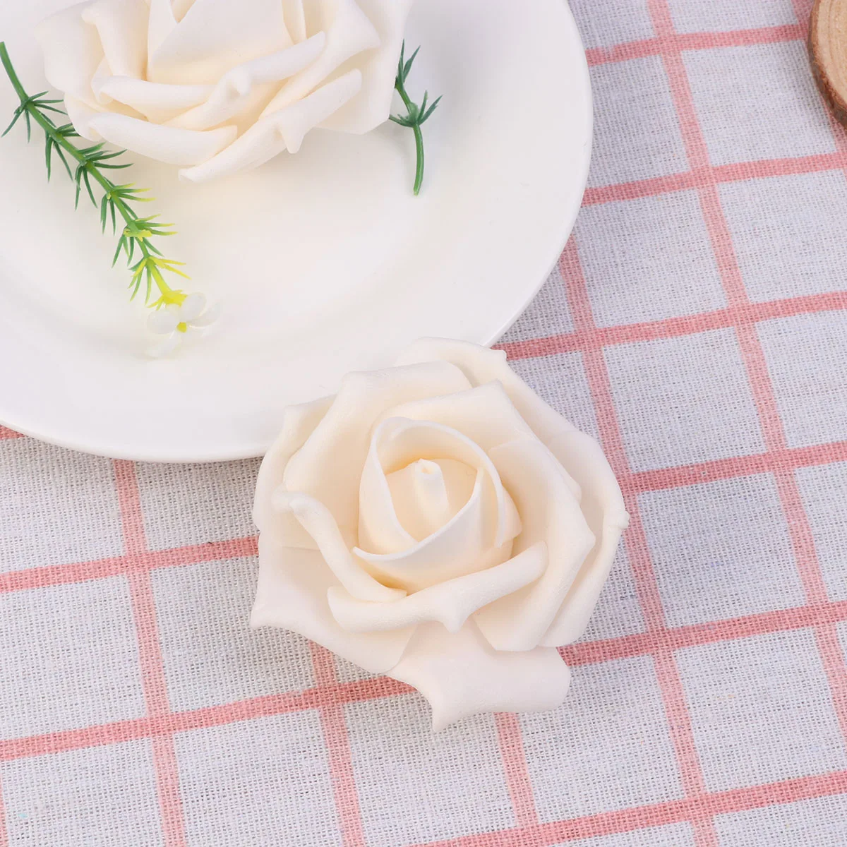 

100 Pcs Artificial Rose Petal Petals Flower Faux Flowers Wedding Decor Head Decorate