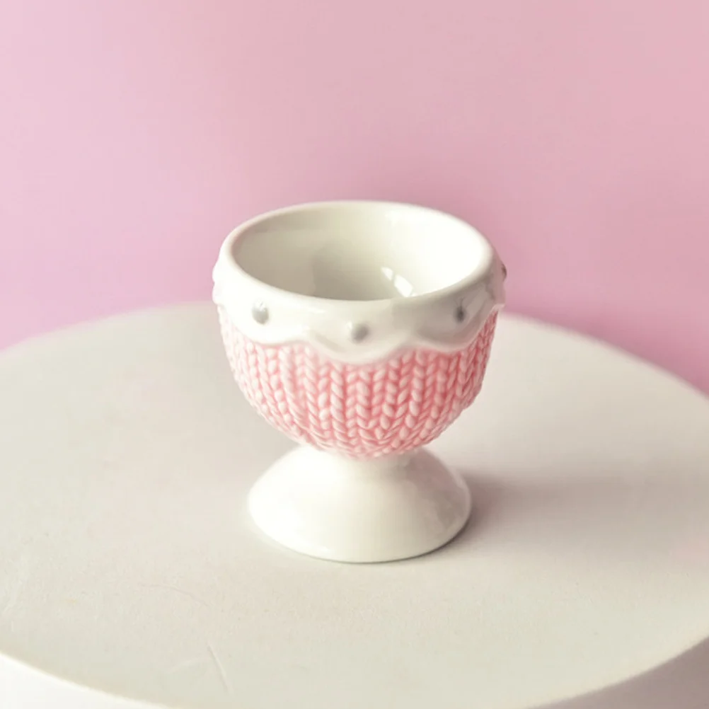 

2Pcs Heart Pattern Ceramic Egg Holders Creative Breakfast Egg Cups Practical Storage Racks for Home Kitchen Refrigerator Use