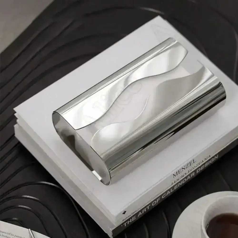 Nordic Style Tissue Case Stainless Steel Curved Mirror Napkin Holder Mirror Surface Desktop Tissue Box Desktop Decoration