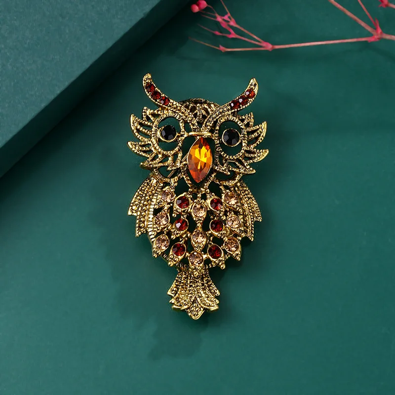 جديد محاكاة النفط إسقاط بروش عالية الجودة دبوس المألوف Vintage الملابس والاكسسوارات