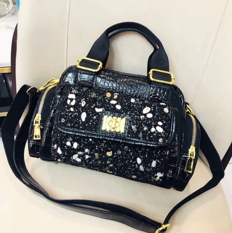 Luxury Designer Leather Multi Pockets Medium Size Handbag Shoulder Bag 80s Fashion Vintage Retro Chic Rhinestone Side Sling Bag