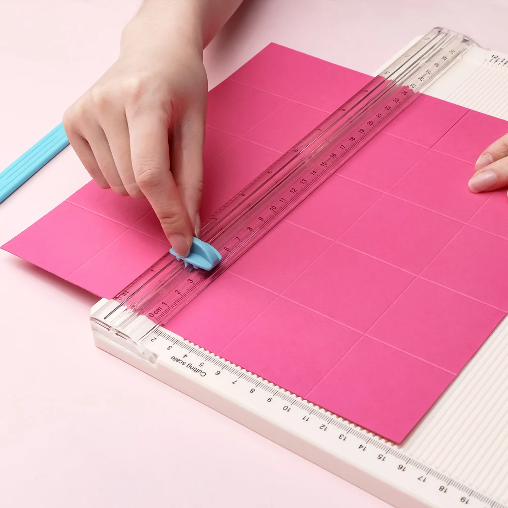 

Plastic Replacement Blades Cutting/Scoring Blades Paper Trimmer Blades Refill for Diy Scrapbooking Photo Album Paper Card Cutter