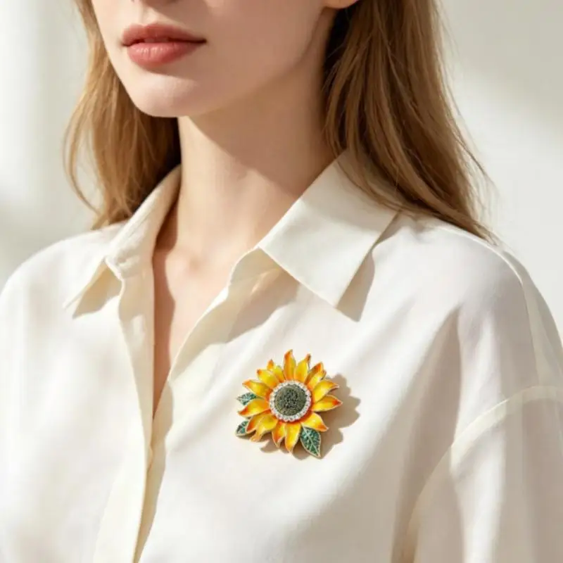 1Pcs Dawn Sunflower Brooch - High-end Women's Fashion Drip Oil Sunflower Lapel Pin With Light Luxury, Small And Unique Design
