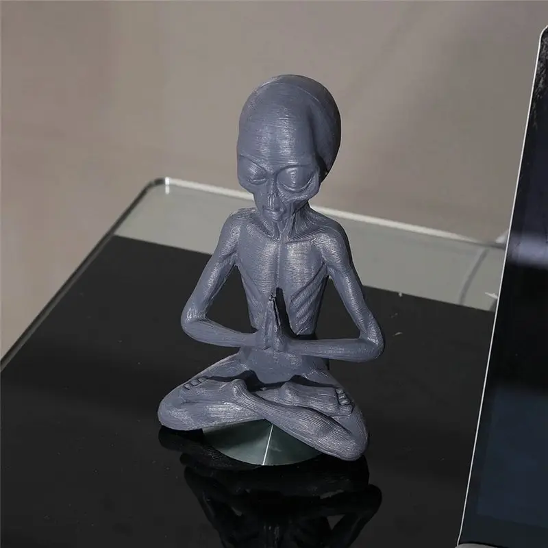 B84B Alien Ornaments Desk Topper Yoga Meditation Statue Alien Figurine Shelf Sitters Garden Decoration, Resin for Craft
