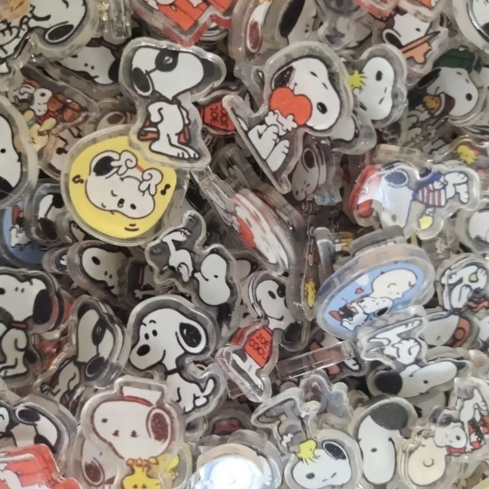 50-100 Pcs 2cm Snoopy Acrylic Board DIY Decoration for Refrigerator Magnet Mobile Phone Case Material Anime Cartoon Gift New Toy view 5