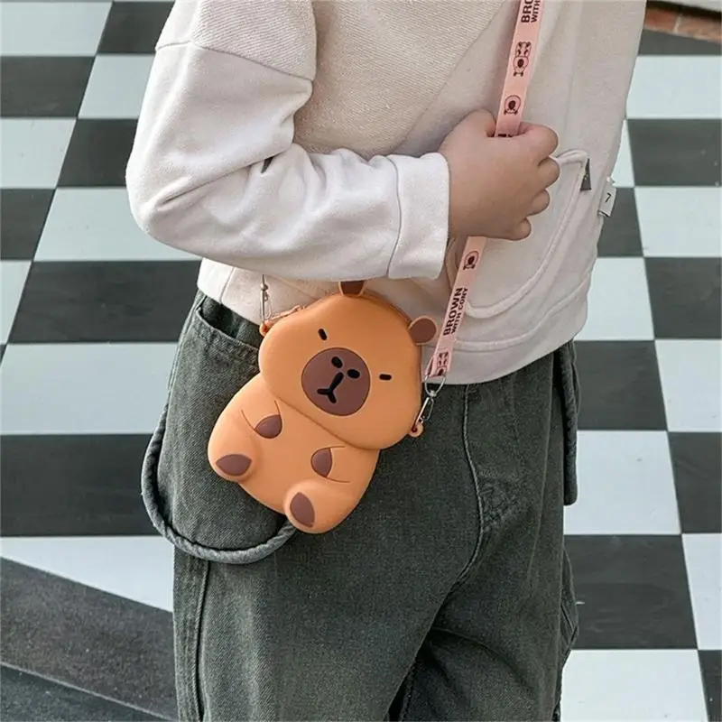 L74F Fun Capybara Silicone Coin Case Practical and Soft Crossbody Bag Great for Children and Capybara Enthusiasts