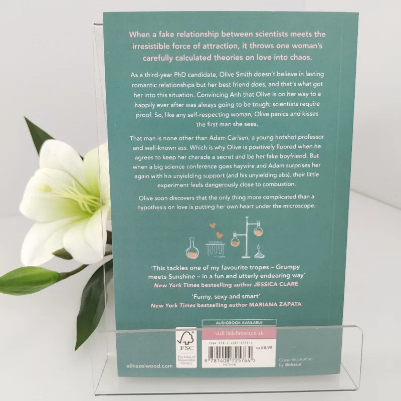2026 Bestseller The Love Hypothesis Original English Novel by Ali Hazelwood BookTok Viral STEM Fake Dating Romance Book view 2