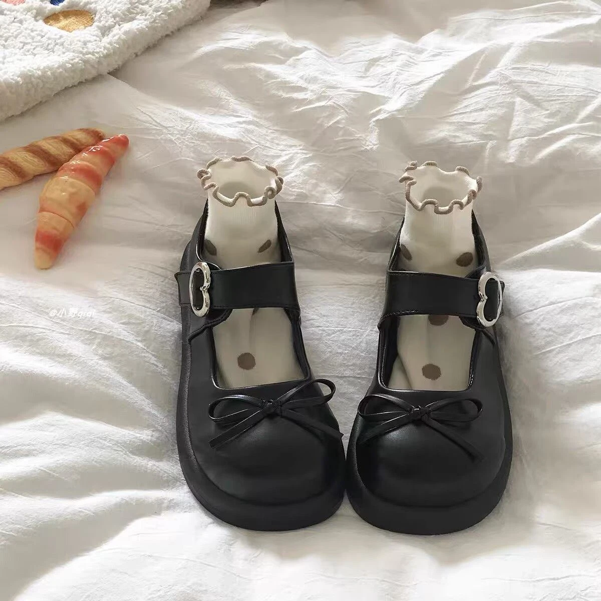 Süße Kawaii Lolita Mary Janes JK Schuhe Damen Kunstleder Kleine Schleife Herz Metallschnalle Flache Schuhe Studentinnen Flache Uniformschuhe – Detail 8