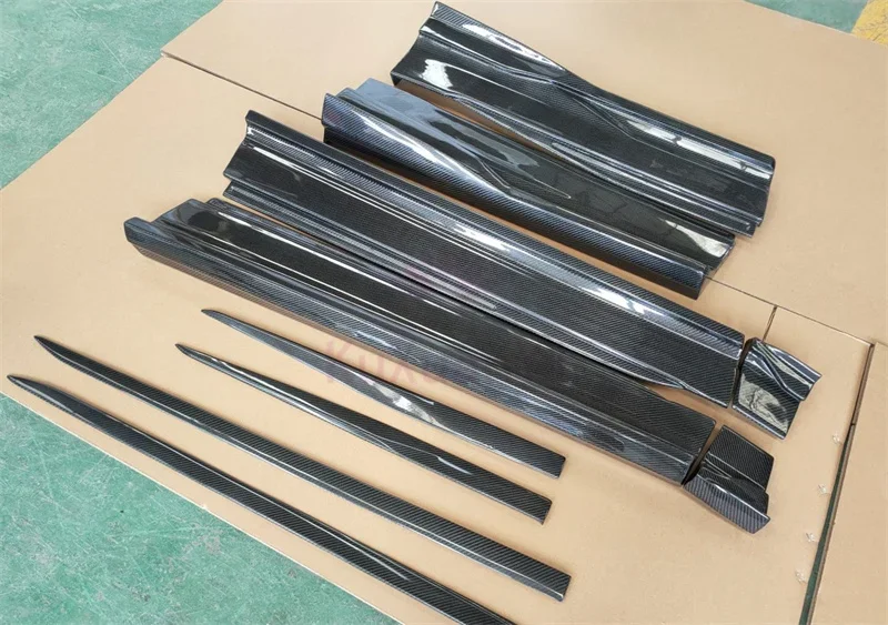 

LANOUT Высококачественные сухие углеродное волокно, верхний стиль, автомобильные аксессуары, боковые юбки, набор из 10 шт., комплект кузова Lamborghini URUS