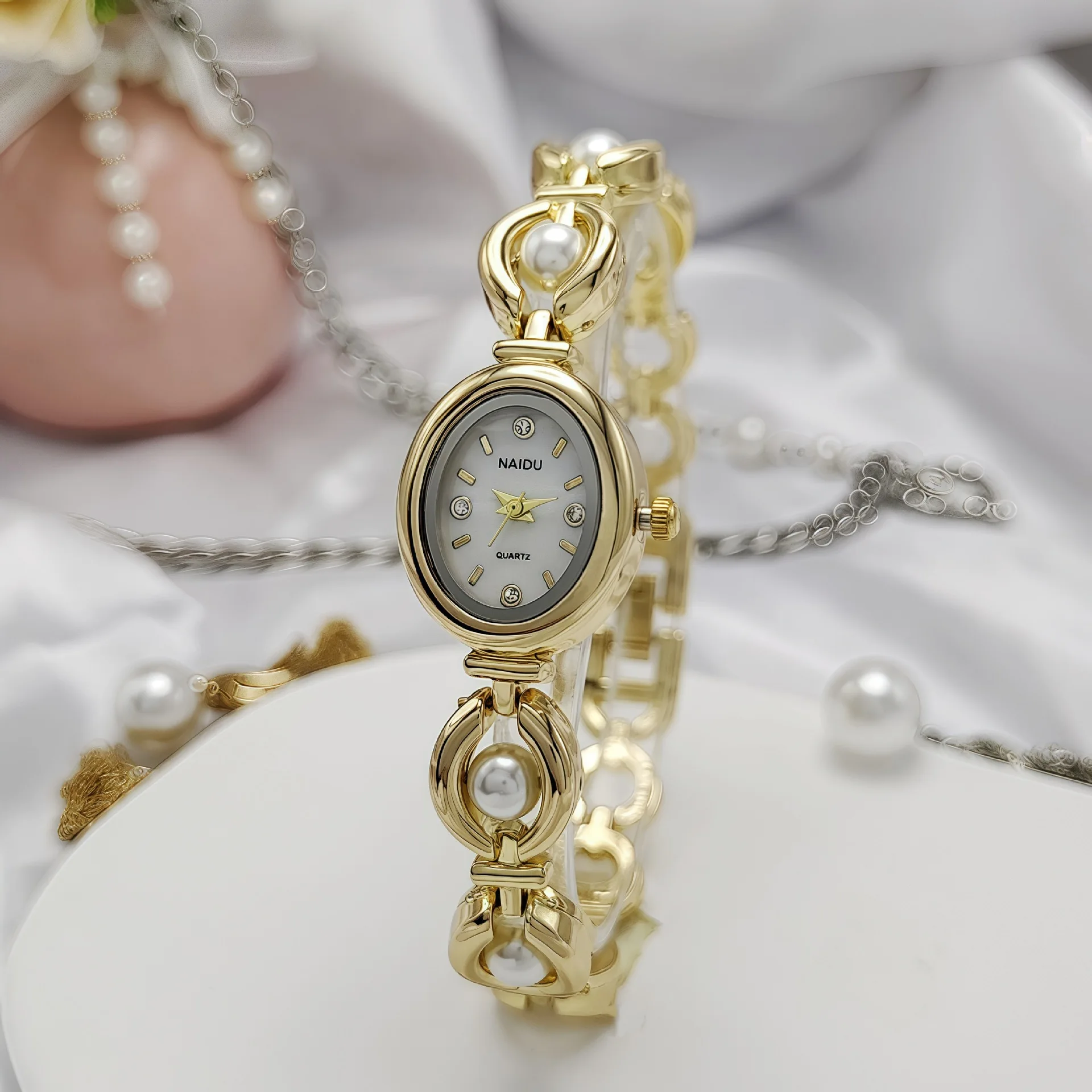 New bracelet watch for women, oval steel strap watch, antique light luxury imitation pearl watch, temperament quartz watch
