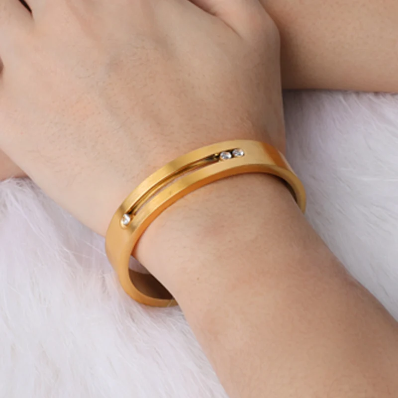 

MEHOPE Polished Shiny Bracelet Band Made of Sliding Zirconium Stainless Steel Suitable for Men's Jewelry