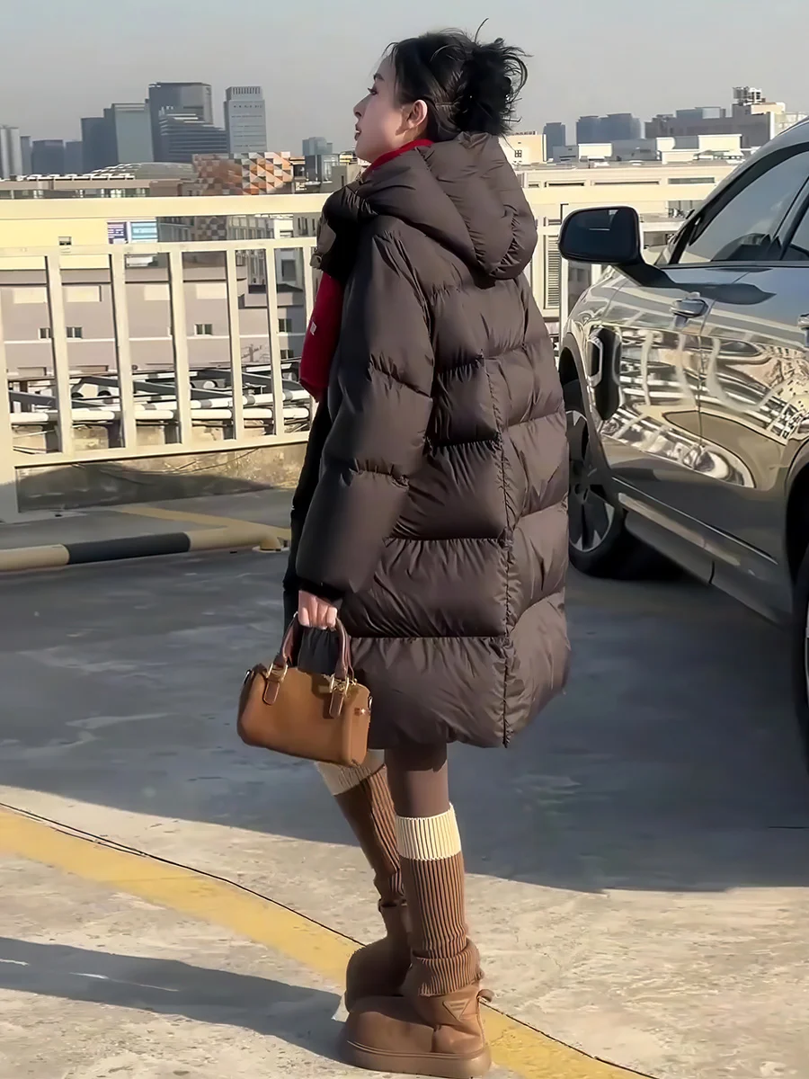 Invierno nuevo de talla grande de las mujeres Thiened cálido con capucha de longitud media abajo Jaet 90% blanco Du pluma Puffer pan Sle abrigo