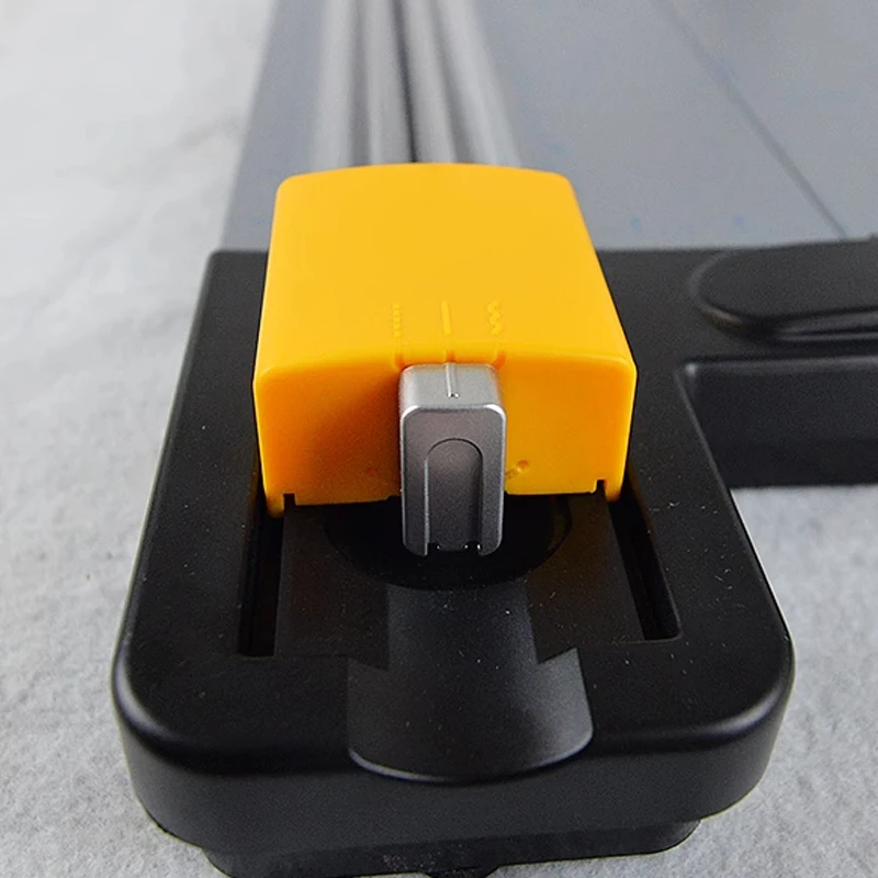 

U-DC32 Бытовой резак для бумаги из нержавеющей стали, офисный резак для бумаги формата А4, резак для визитных карточек, ручное управление