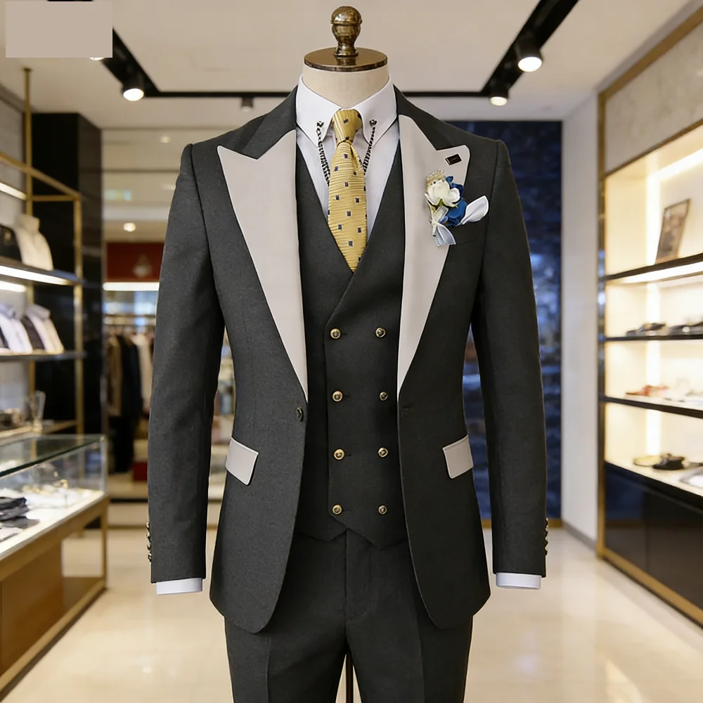 

Мужской костюм-тройка бордового цвета: классический, приталенный, для бизнеса, свадьбы, торжеств, вечеринок и повседневной носки