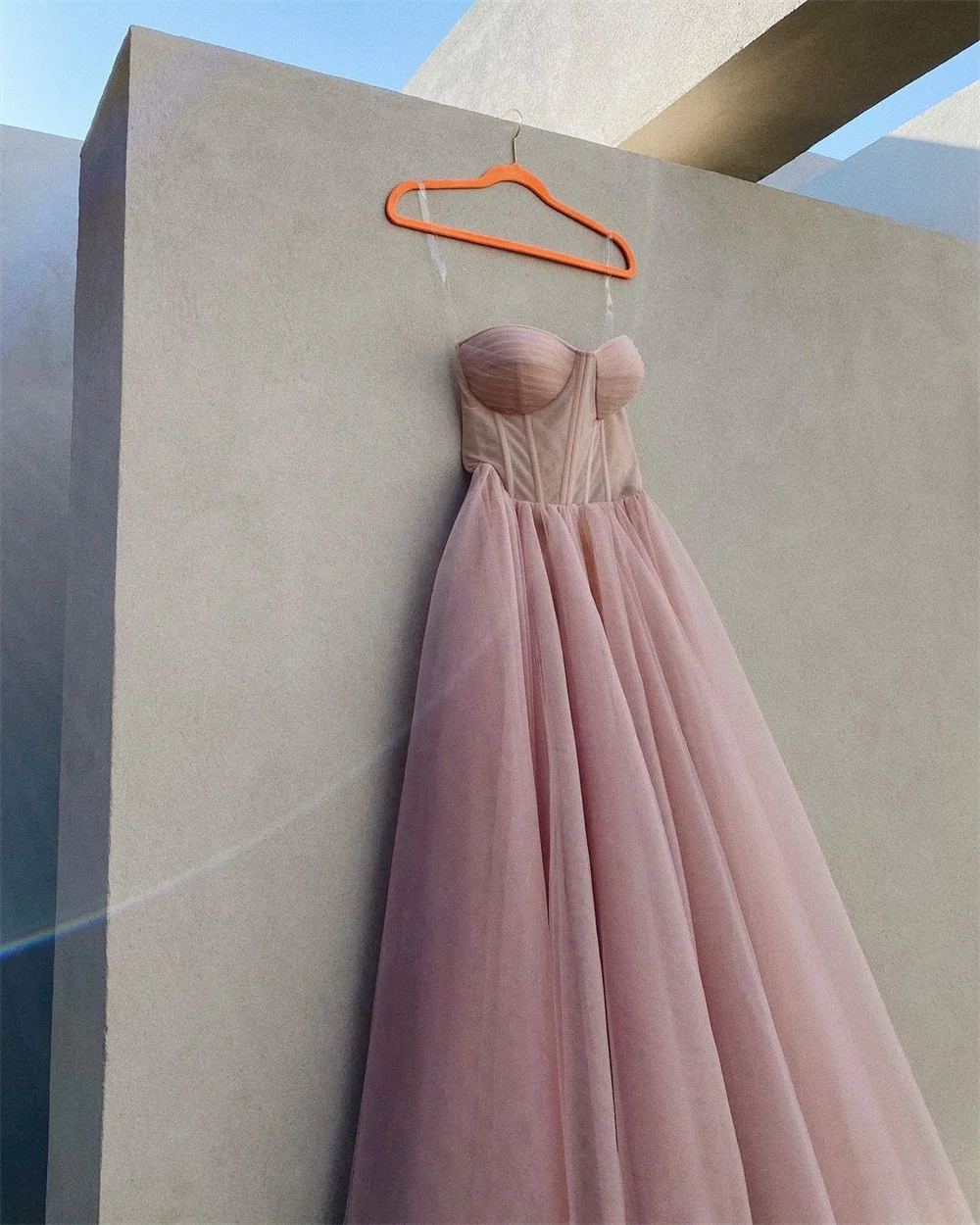 Bella Pink Strapless Tulle Evening Dress Elegant Sleeveless فستان حفلات الزفاف Floor-length Heart Shape Neck Wedding Dress 2024