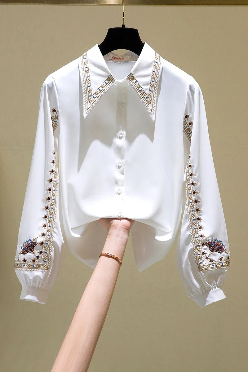 Women\'s Spring Doll Collar Embroidered Straight Long Sleeve Shirt 2023 New Lady White Polo Collar Fleece-Lined Bishop Sleeve Top