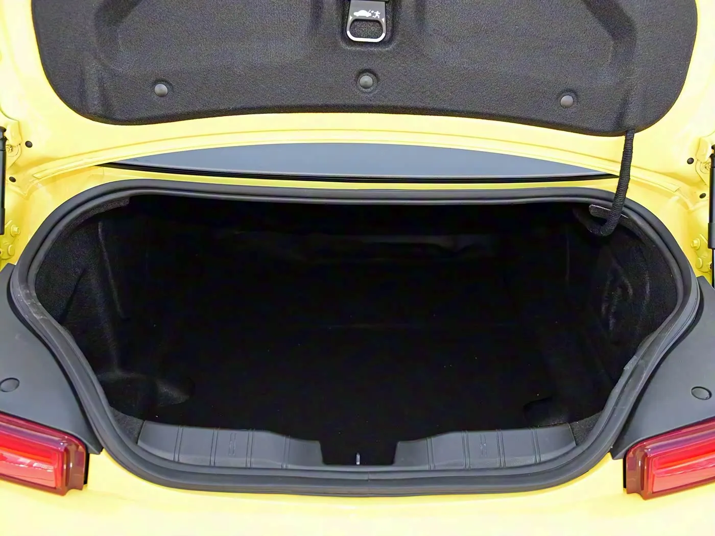 

235MM Trunk Dampe for 2017-2024 Chevrolet Camaro Coupe 2.0L MK6 With Spoiler Rear Tailgate Boot Gas Spring Struts Lift Support
