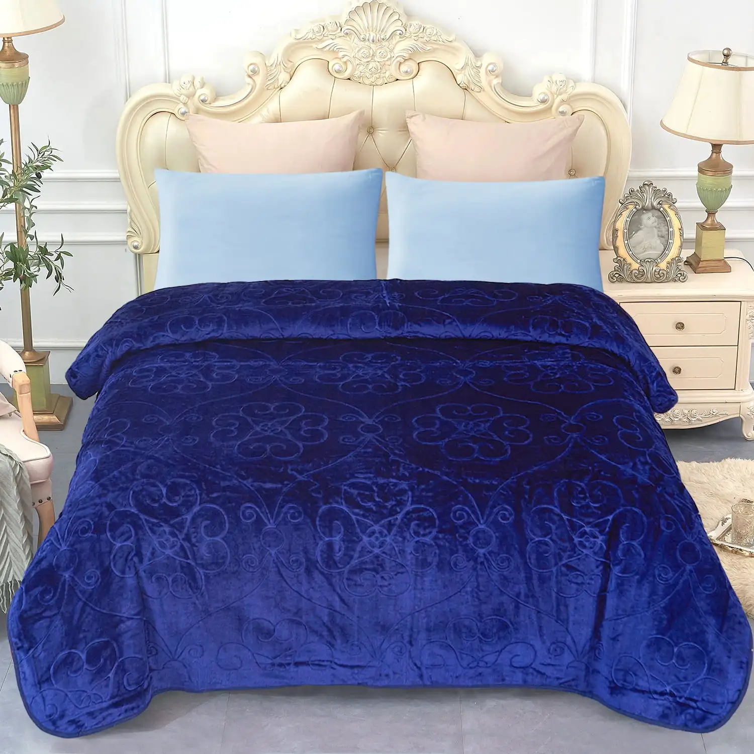 

Nc Contemporary Blue Printed Polyester Reversible Bed Blanket Queen
