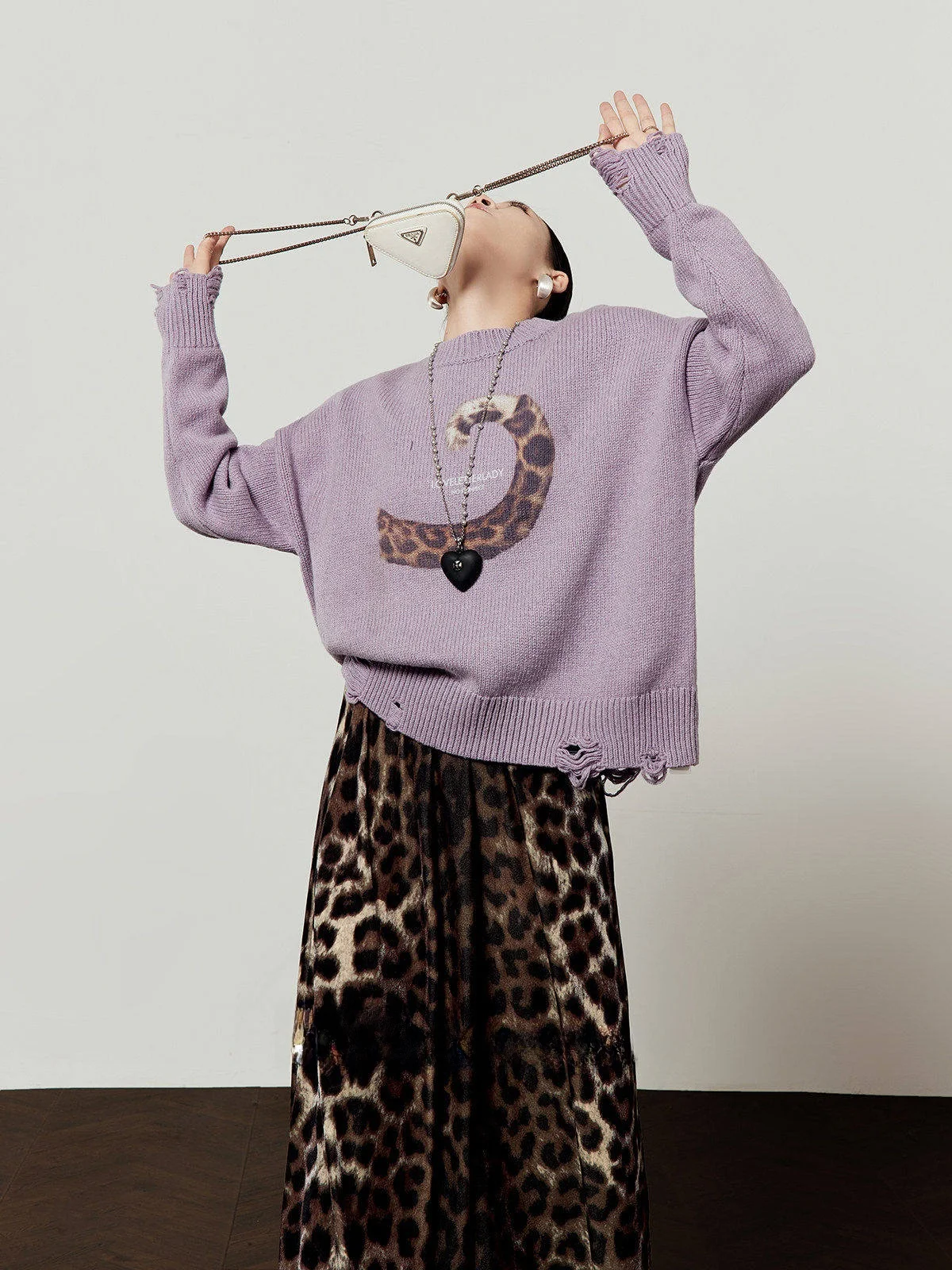 

Синий вязаный свитер женский свободного кроя с круглым вырезом и принтом, повседневный, с длинными рукавами, весенняя новинка от Zhou Li Wu