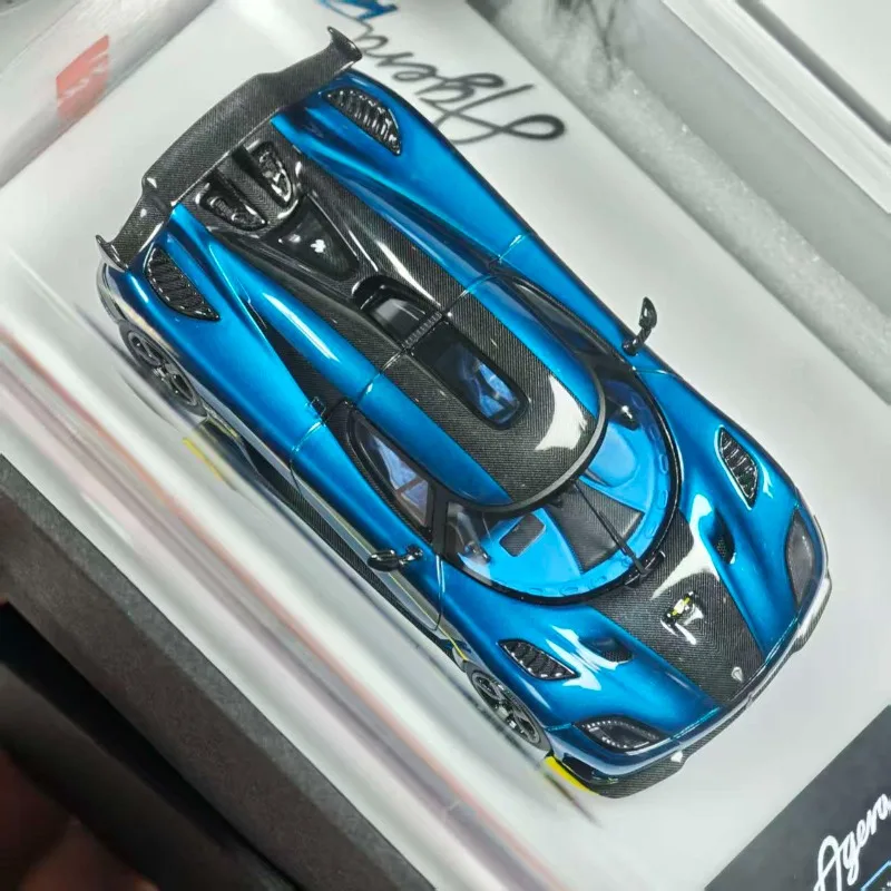

Guoji 1:64 AGera RS die-cast simulation resin car model, boys' toy, adult collectible ornament.