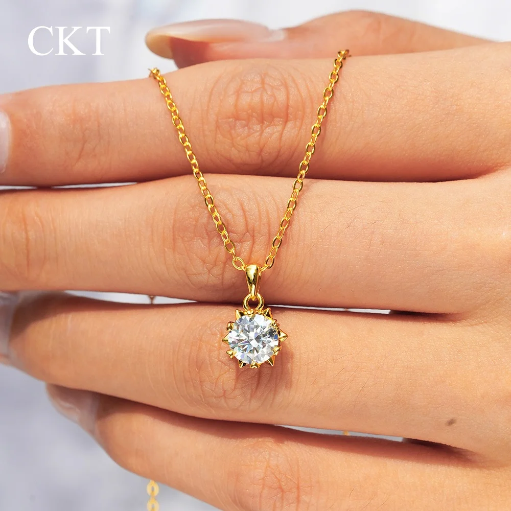 CKT 1ct Diamond Moissanite Solitaire Pendant in 18k Yellow Gold, Minimalist Fine Jewelry Necklace for Women Classic Snowflakes