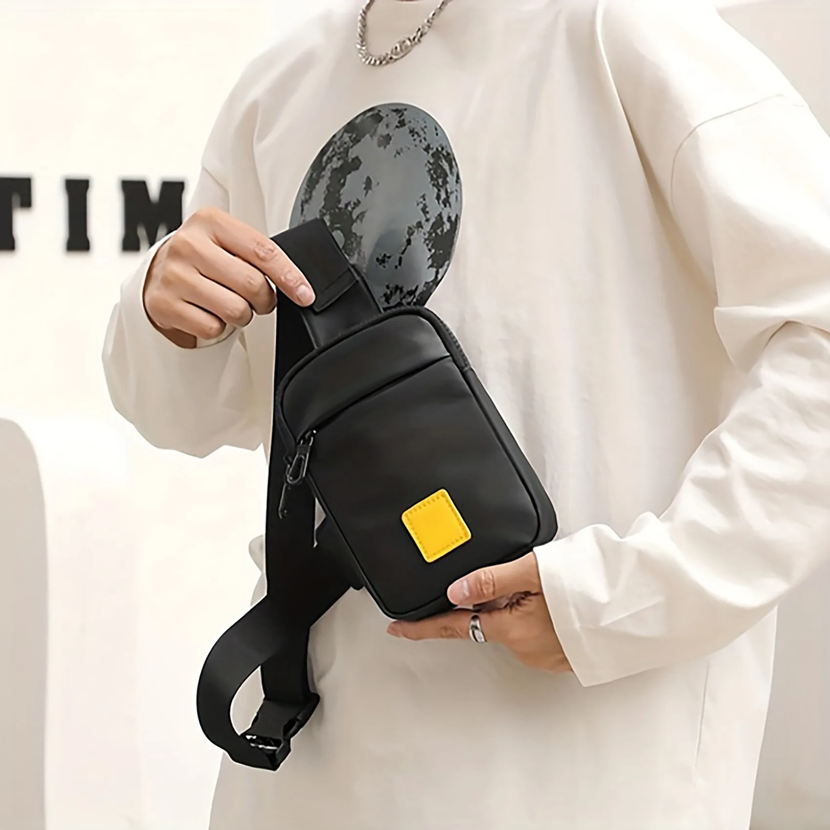 New Multifunctional Chest Bag Men\'s Fashion Trend Nylon Shoulder Bag Student Korean Style Casual Waterproof Messenger Bag