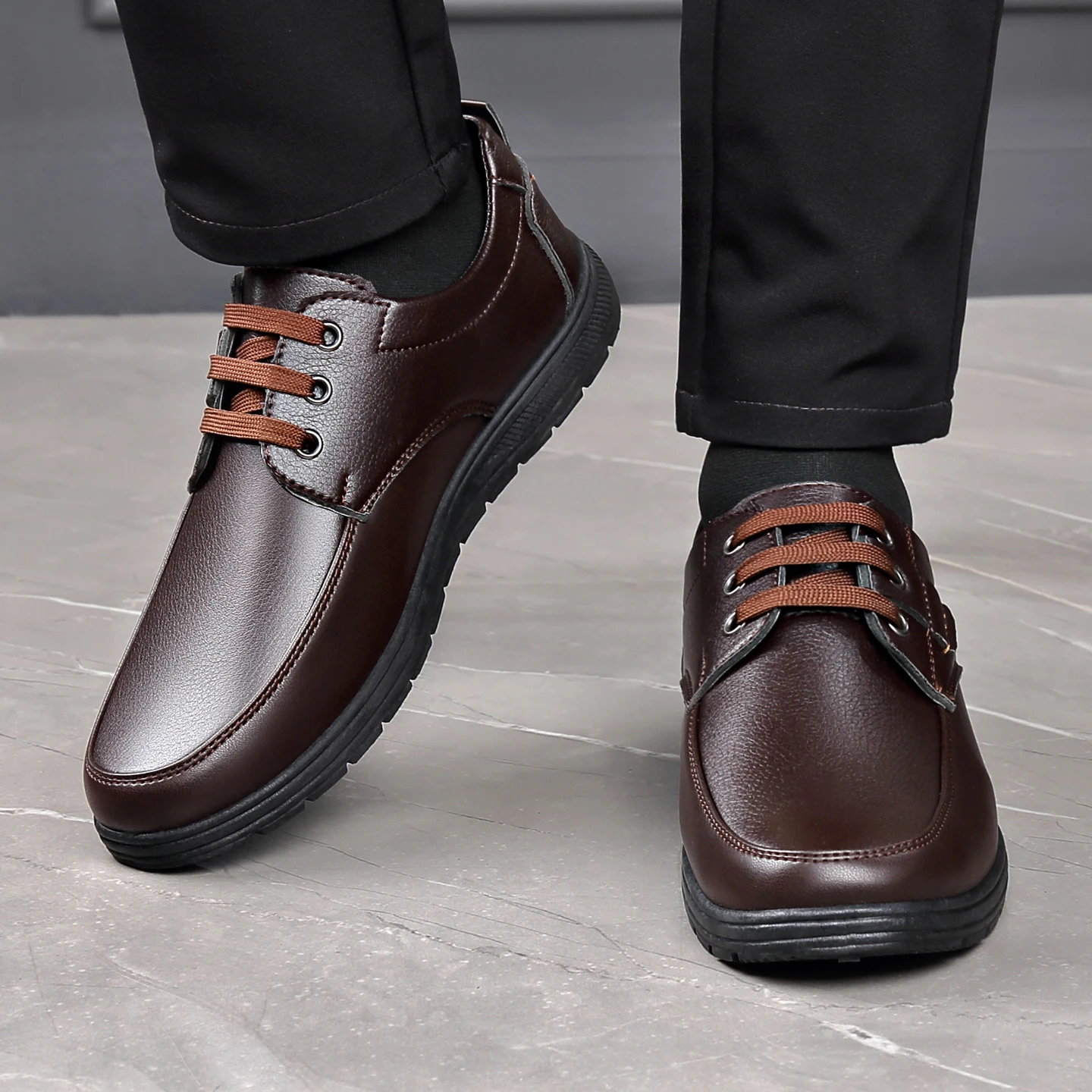 Men's Lace Up Oxford Shoes Low Flat Sole Daily Footwear for Office Work Stroll Daily Casual Occasions