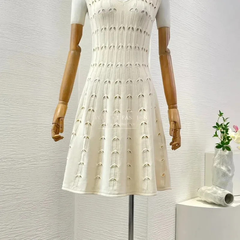 2025 High Quality New Women Summer Beige Hollow Knit Short Sleeve Hole Mini Dress for Holiday