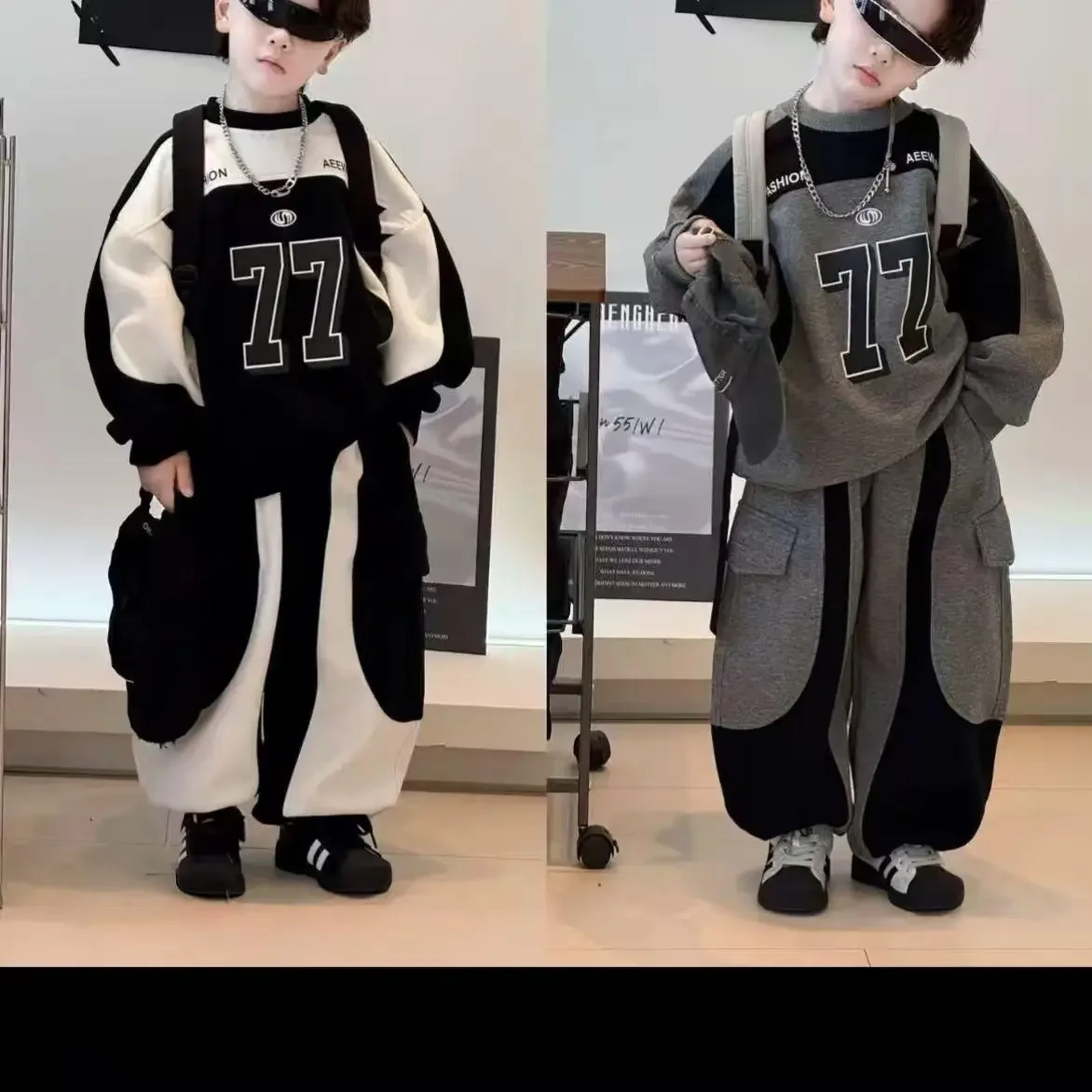 

Kids Boys' Set Autumn/Winter 2026 New Style Children's Handsome Printed Color blocked Velvet Hoodie Pants Two Piece Set