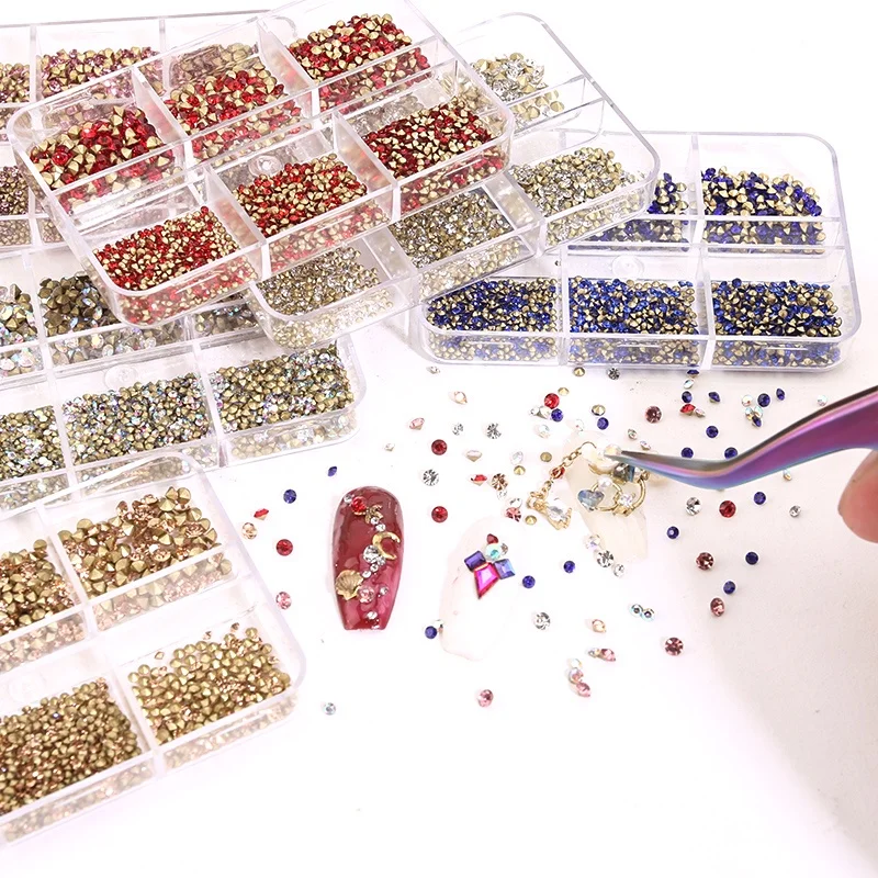 1000 Stück Kristall-Nagelkunst-Strasssteine, superhelle Glas-Glitzersteine mit spitzer Unterseite, verschiedene Größen, Maniküre-Zubehör