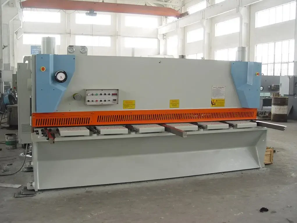 Hydraulic Metal Cutting Shearing Machine/6m Shearing Machine