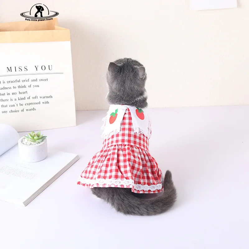 2024 Summer Pet Clothing Polka Dots Flowers Strawberry Dress for Cats Kitten Clothes Skirts Princess Cat Dress