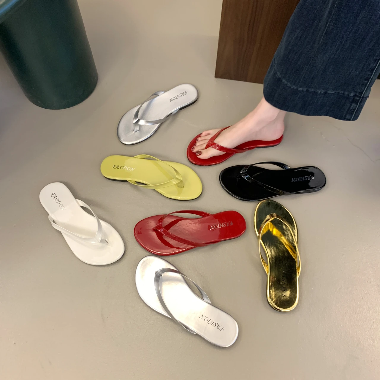 Große Sandalen Damenschuhe Sommer 2025, neue Flip-Flops, äußere Hausschuhe, flache Sandalen – Detail 15